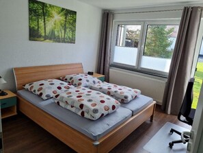 2 Schlafzimmer, Bügeleisen/Bügelbrett, kostenloses WLAN, Bettwäsche