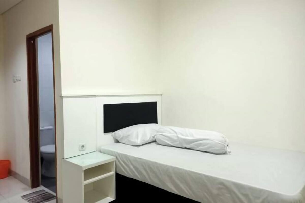 1 chambre, bureau, espace de travail pour ordinateur portable