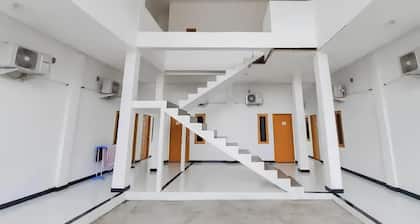 OYO 93306 Homestay Permana Supadio Airport