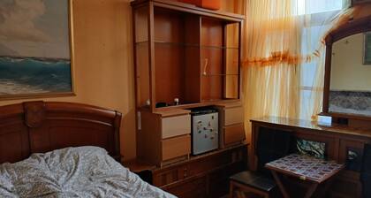 Room in House - 2 Floors 2 Bedrooms Near Central Station
