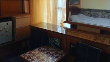 Phòng, 1 phòng ngủ, quang cảnh vườn | Phòng khách