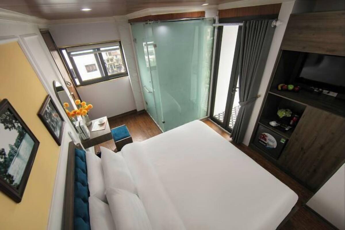 1 bedroom, minibar, in-room safe, desk