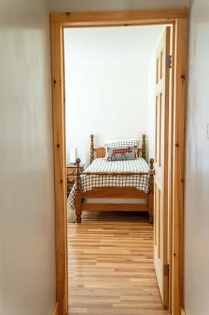 3 chambres, lit parapluie, Wi-Fi gratuit, draps fournis