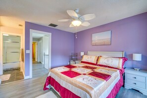 2 bedrooms, desk, iron/ironing board, Internet