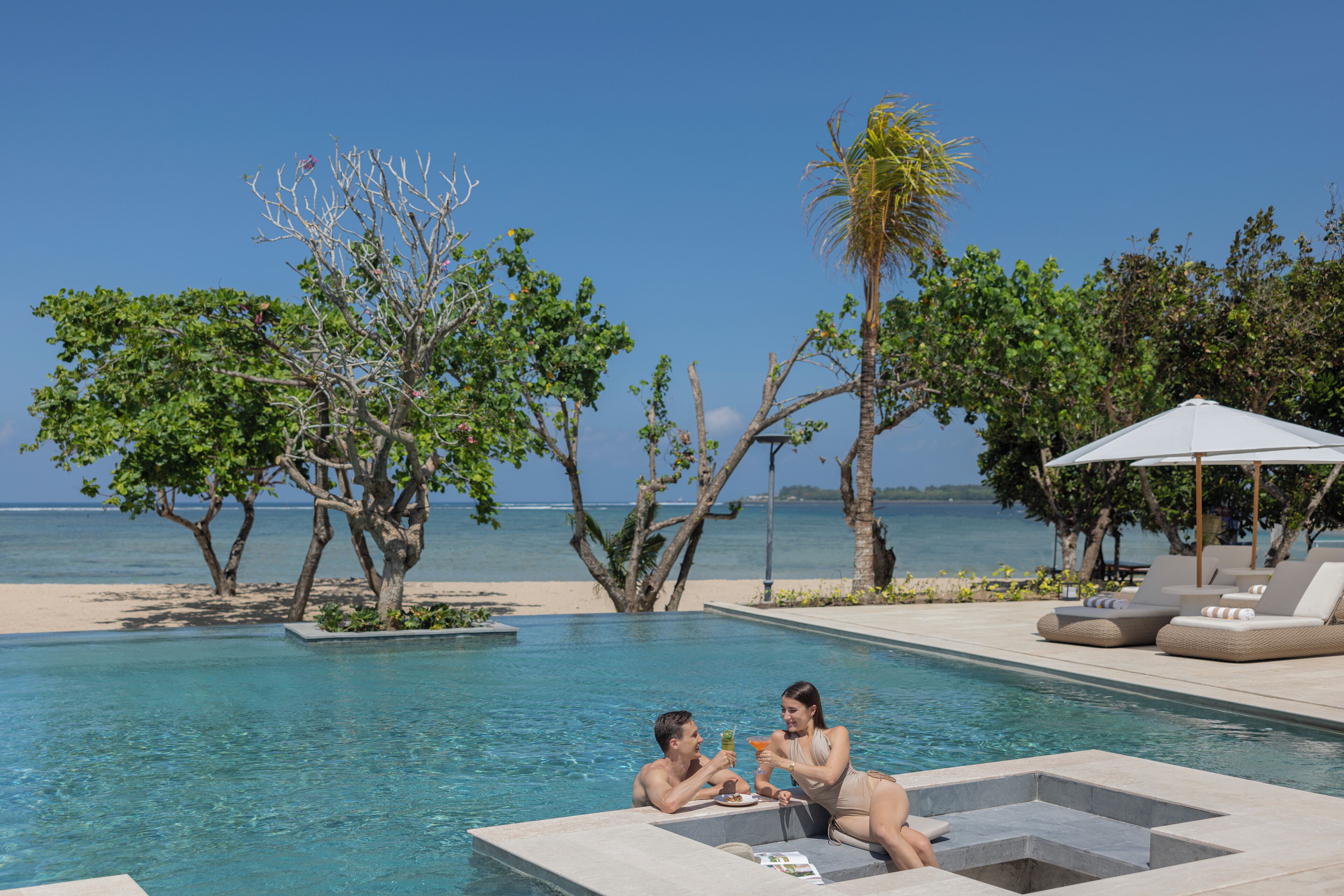 2 outdoor pools, free pool cabanas