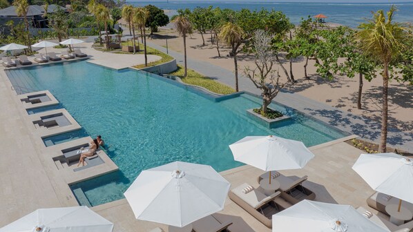 Beach/ocean view