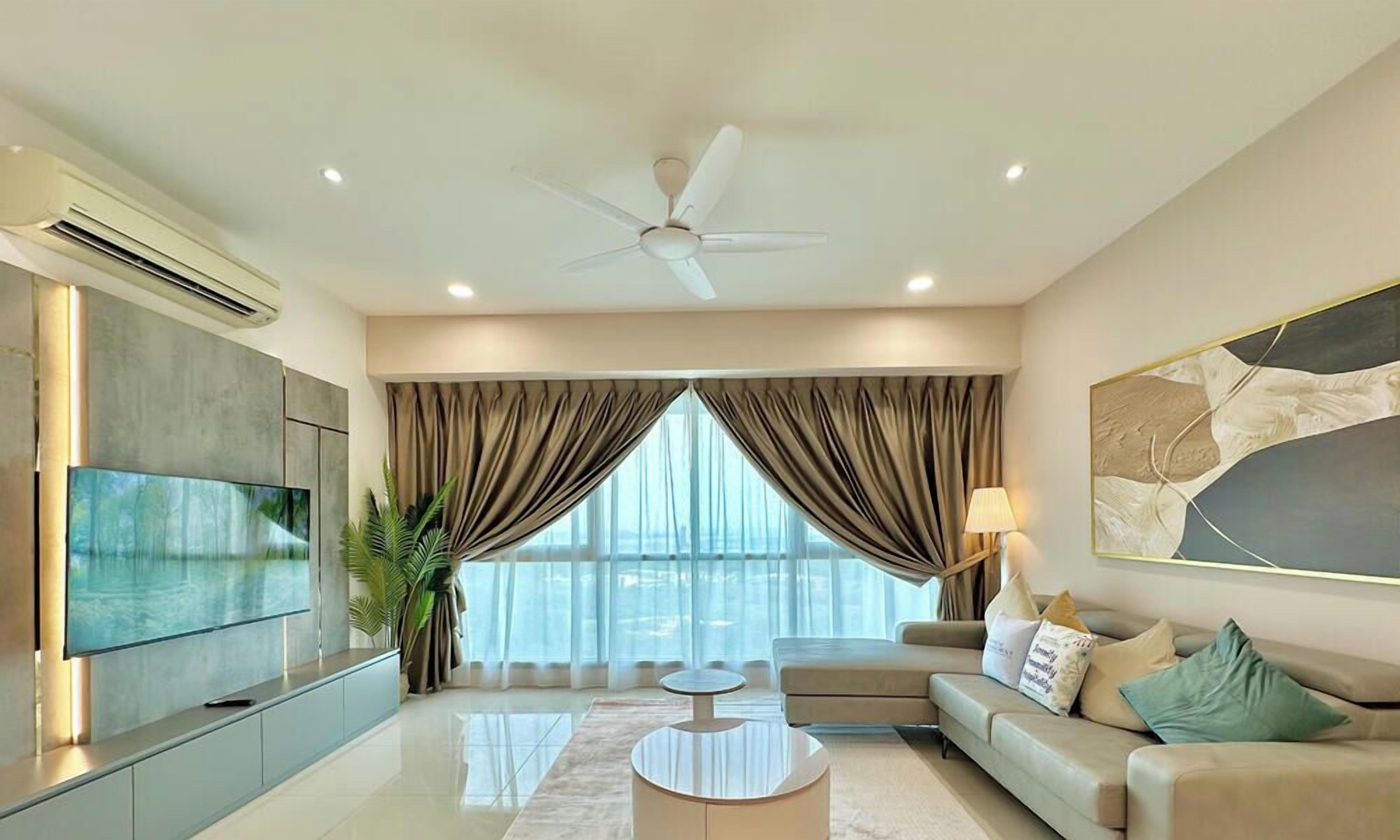 Design Apartment, 3 Bedrooms, Non Smoking | Living area | 42-inch Smart TV with cable channels, Netflix, streaming services