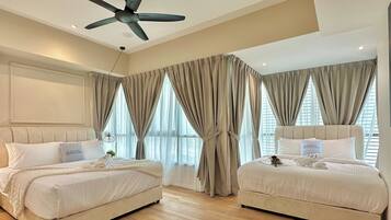 Design Apartment, 3 Bedrooms, Non Smoking, Bathtub | 3 bedrooms, iron/ironing board, free WiFi, bed sheets