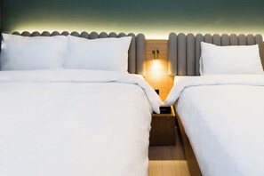 华丽双床房 | 特色装修、特色家居、免费 WiFi