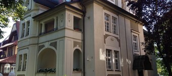 Zentrumsnahe Ferienwohnung in der "villa Hortensia"