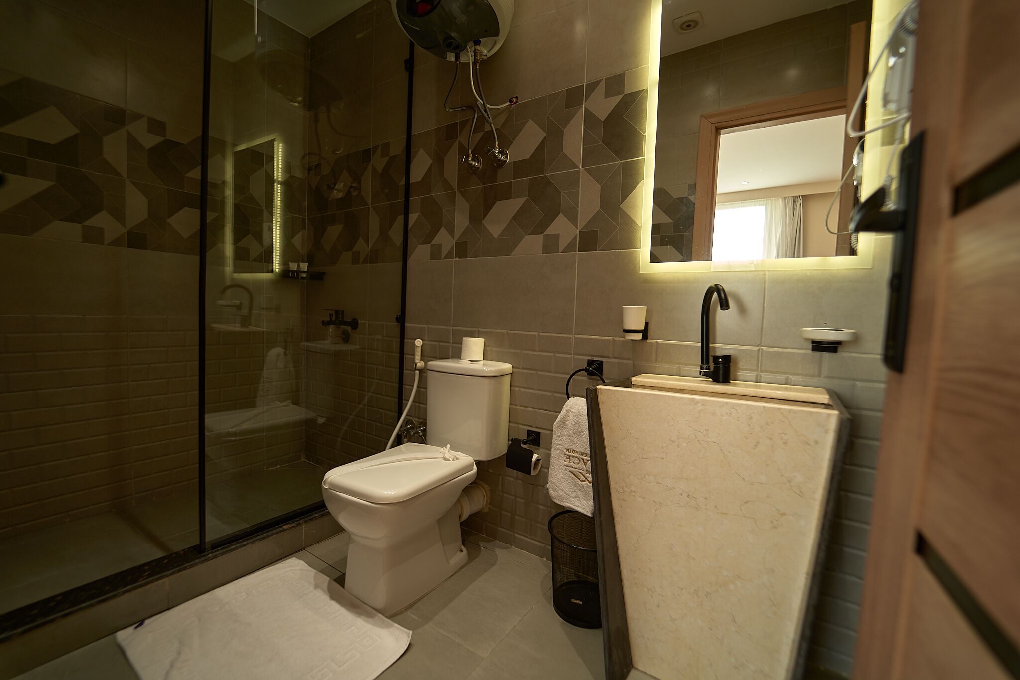 Photo - The Palace Pyramids inn