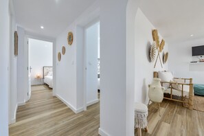 6 habitaciones, tabla de planchar con plancha y wifi gratis