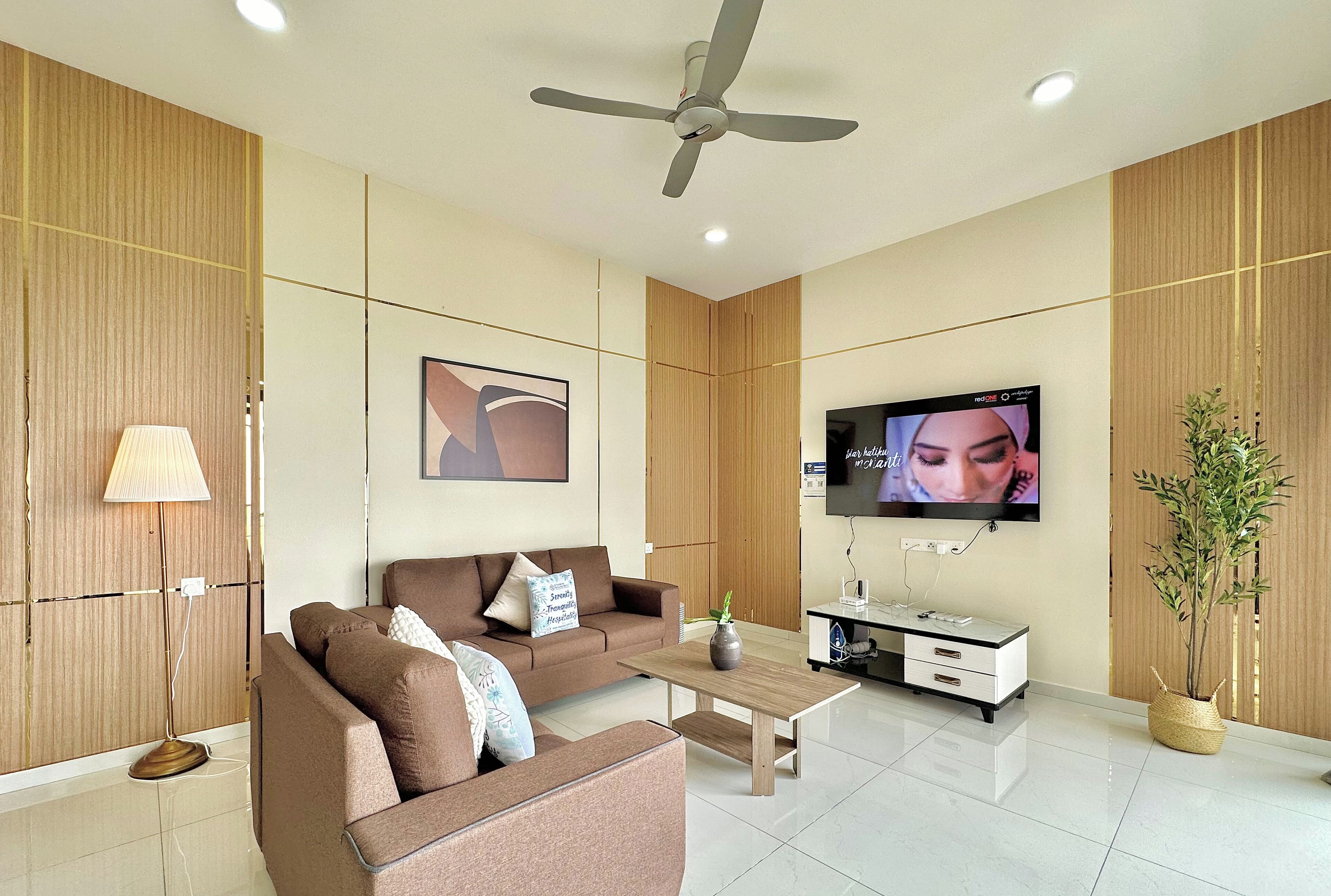 Family Apartment, 3 Bedrooms, Non Smoking, Partial Sea View | Living area