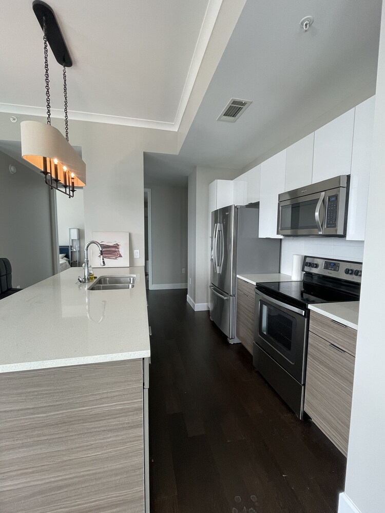 Photo inspiration: Fresh Look at 1 Bed 1 Bath Luxury High Rise Condo Sleeps 4