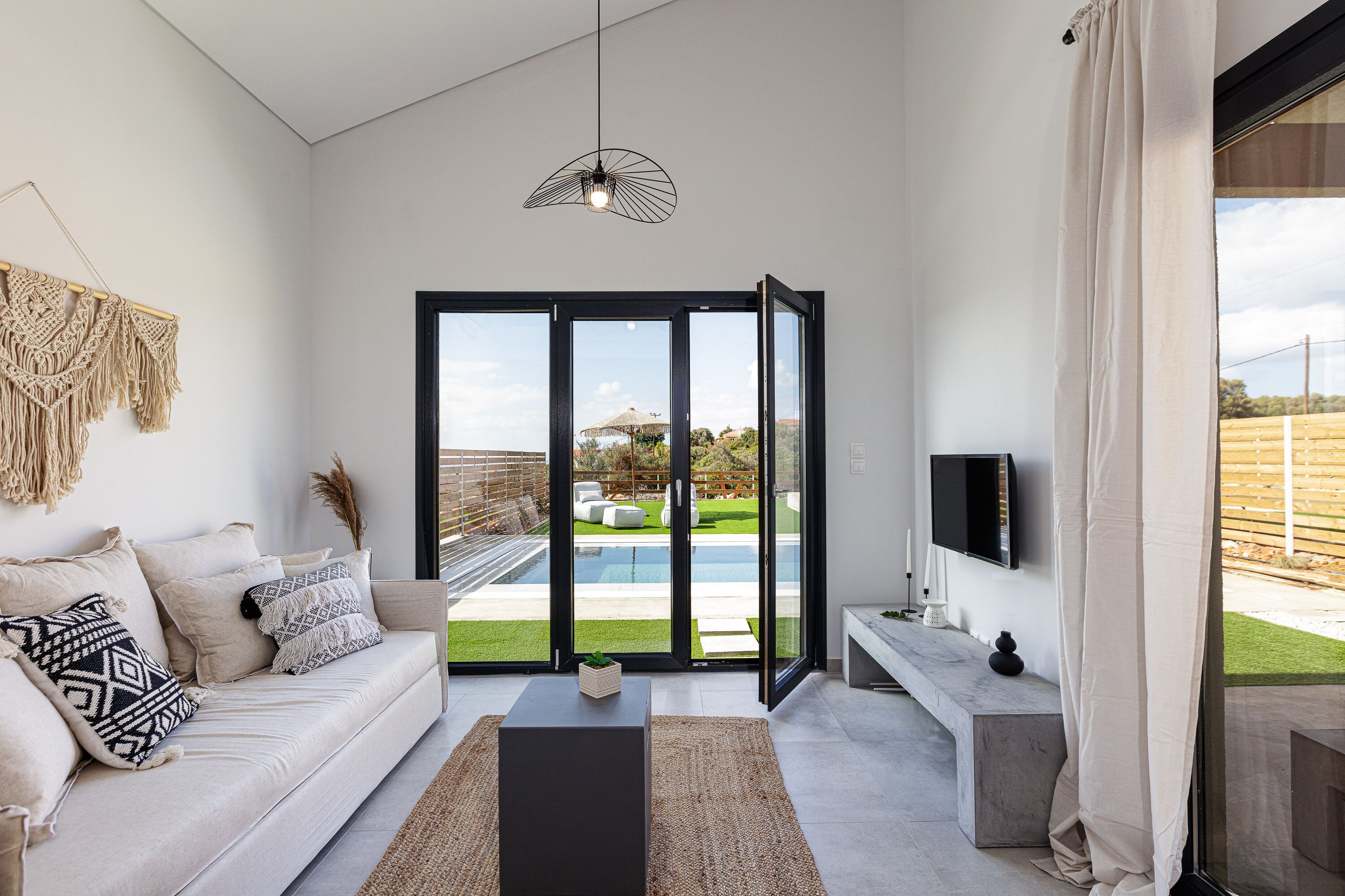 تلفزيون ذكي