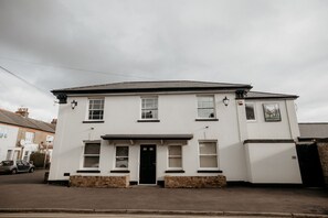 Exterior - Elthorne Luxury Apartments  EL2 (Greater London)