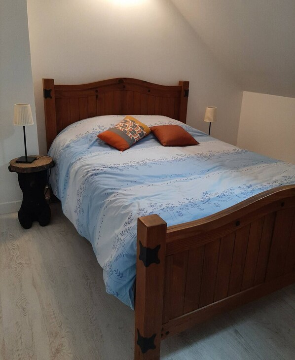 3 Schlafzimmer, Bügeleisen/Bügelbrett, WLAN, Bettwäsche