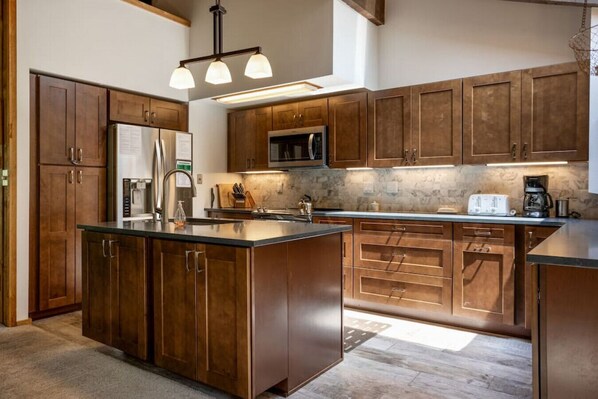 Fridge, microwave, oven, stovetop - Rustic East Vail Home - Private Hot Tub! (Vail)