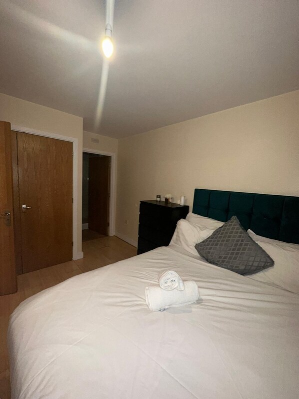 Appartement, 1 kingsize bed | 1 slaapkamer, een strijkplank/strijkijzer, gratis wifi, beddengoed