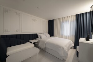 Standard Room | Desk, laptop workspace, soundproofing, free WiFi - Glam Hotel (Incheon)