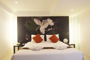 Caja de seguridad en la habitación, wifi gratis y ropa de cama