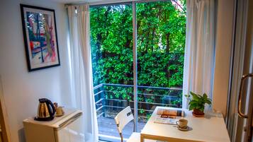 Superior Room, 2 Single Beds | In-room safe, free WiFi, bed sheets