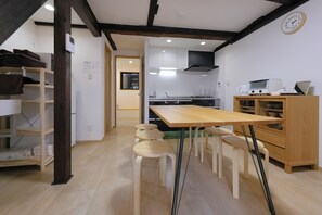 Leilighet, 2 soverom | Spiseområde på rommet