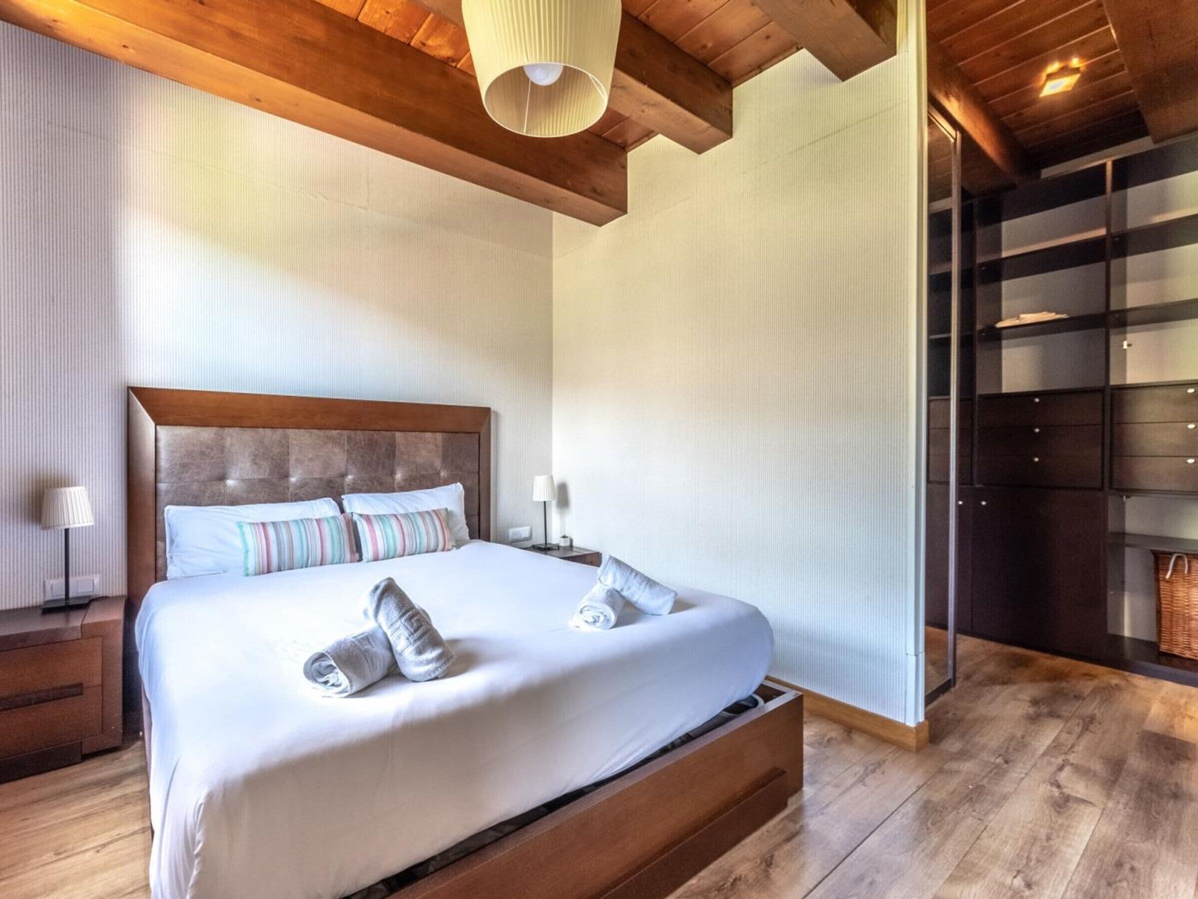 3 bedrooms, Internet