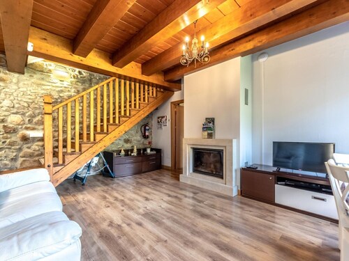 Quiet house in Otañes, near beaches, hiking, WIFI, free parking