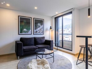 TV, offices - Amazing 2BR In Centro Internacional (Bogotá)