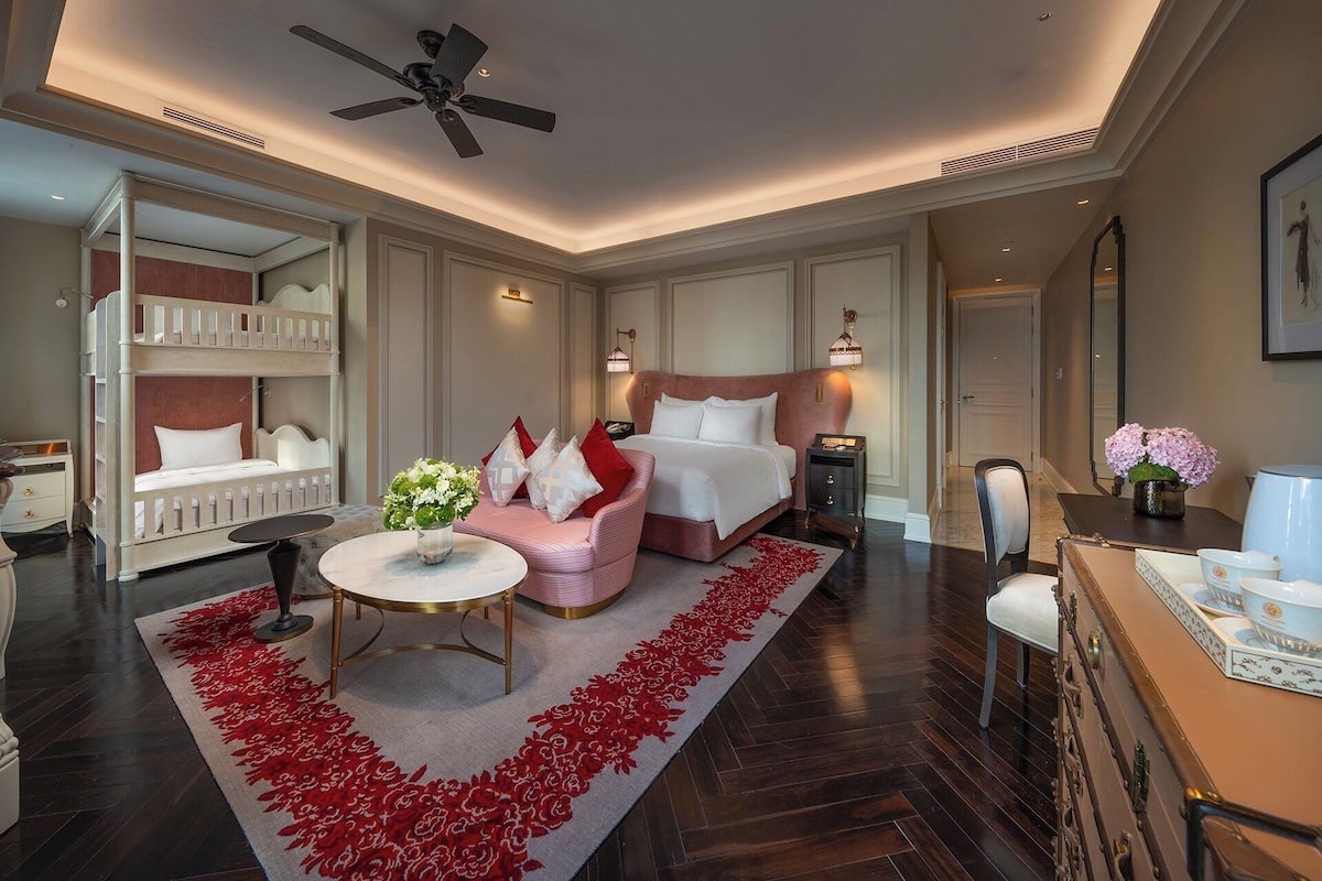 Family Room, Non Smoking, City View
