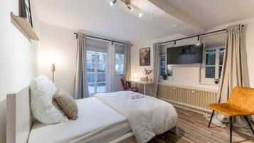 1 bedroom, iron/ironing board, WiFi, bed sheets