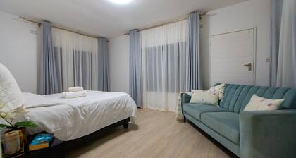 456 Hopeville Escape - Spacious three-bedroomed home with modern finishings!!