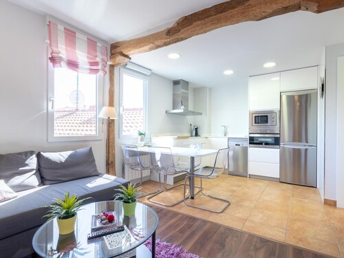 Apartamento luminoso en Mundaka, ideal para parejas y familias, cerca de la playa