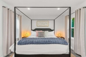 4 quartos, ferros/tábuas de passar roupa, berço de viagem, Wi-Fi
