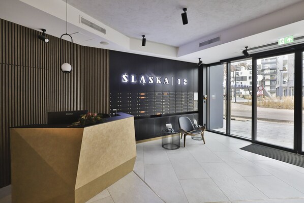 Reception - Studio With Parking & Gym by Renters (Gdansk)