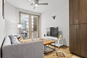 تلفزيون، مكتب