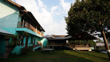 Bagian depan properti