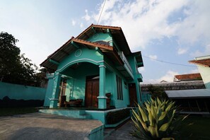 Front of property - OYO 93248 Villa Syariah Astuti Lestari (Parongpong)
