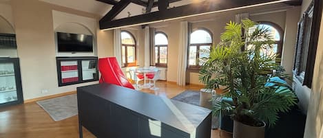 Deluxe Condo | Living area