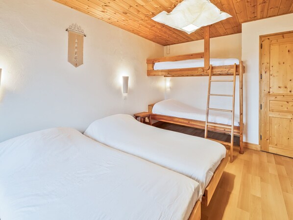 2 bedrooms, free WiFi