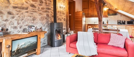 Fernseher, Kamin