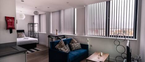 Desk, iron/ironing board, WiFi, bed sheets