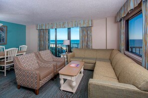 TV - Oceanfront Luxury: 6th Floor Includes Breakfast (Myrtle Beach)