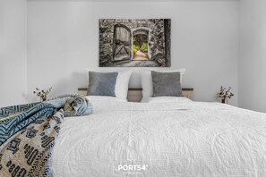 2 bedrooms, travel cot, free WiFi, bed sheets - Winningmay I - 1st floor, bathroom with shower, Wi-Fi, TV, 2 parking spaces (Schaalby)