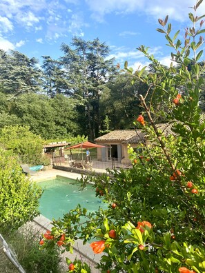Utomhuspool
