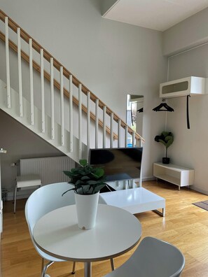 Apartment, 1 Bedroom | Living area | 47-inch flat-screen TV with cable channels - Forenom Apartments Göteborg A R Lorents (Gothenburg)