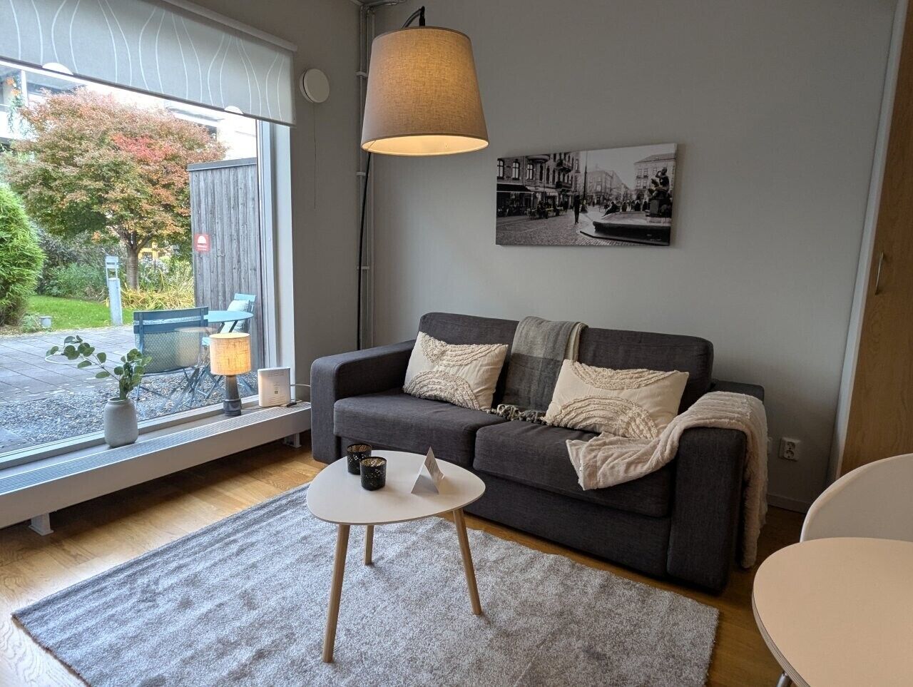 Apartment, 1 Schlafzimmer | Wohnbereich | 47-Zoll-Flachbildfernseher mit Kabelempfang