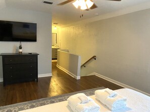 3 bedrooms, free WiFi, bed sheets - 7 High Dunes - Golf Course Views - Golf Cart Incl. - Amenity Cards N/A (Saint Helena Island)