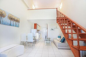 TV - Tranquil apartments Corfu maisonette No2 (Corfu)